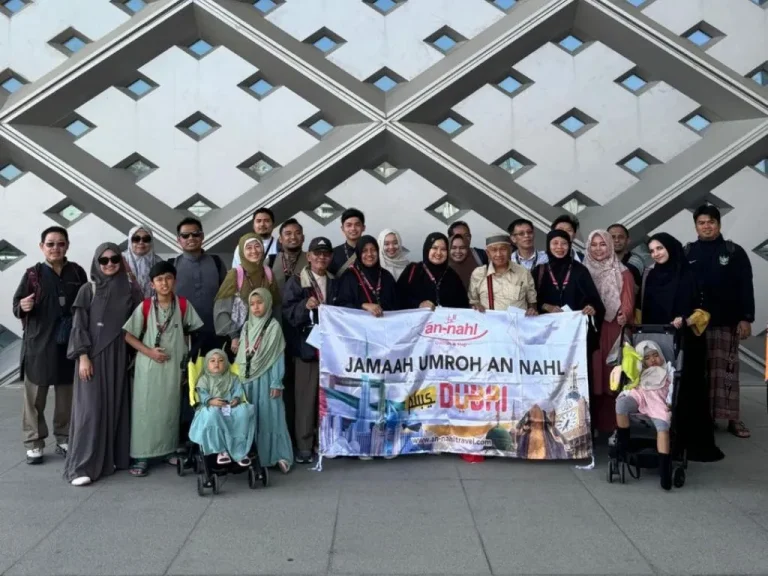 Foto Bersama Jamaah Umroh An-Nahl Umroh dan Haji (4)